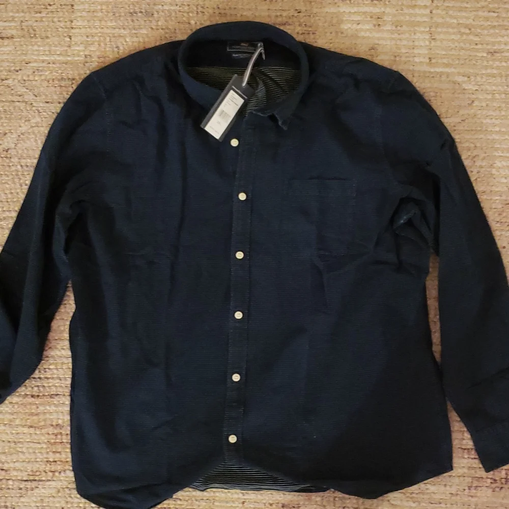 Men's XXL Vineyard Vine's Slim Fit Murray Shirt in navy blue - Picture 3 of 5